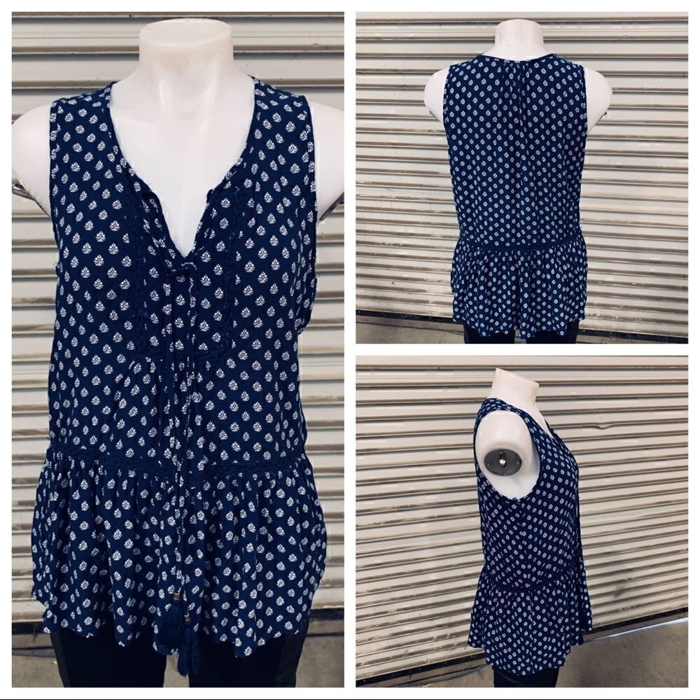 🛍️Luna Moon sleeveless blue top